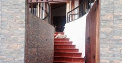 Casa DE VENTA con Acabados de Lujo – Sangolqui